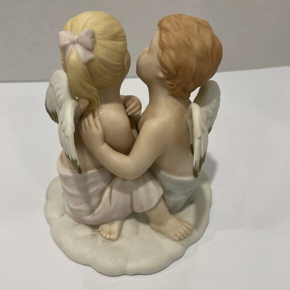 Home Interiors Gifts -  Porcelain Figurine Kissing Angels # 8838 - 4 3/4" tall - Picture 5 of 14
